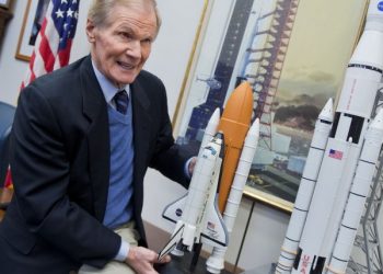 Bill Nelson là ai?