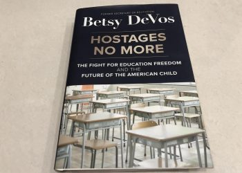 Hostages no more – Con cái chúng ta không còn bị bắt làm con tin nữa.